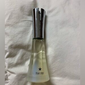 Tommy Hilfiger True Star perfume